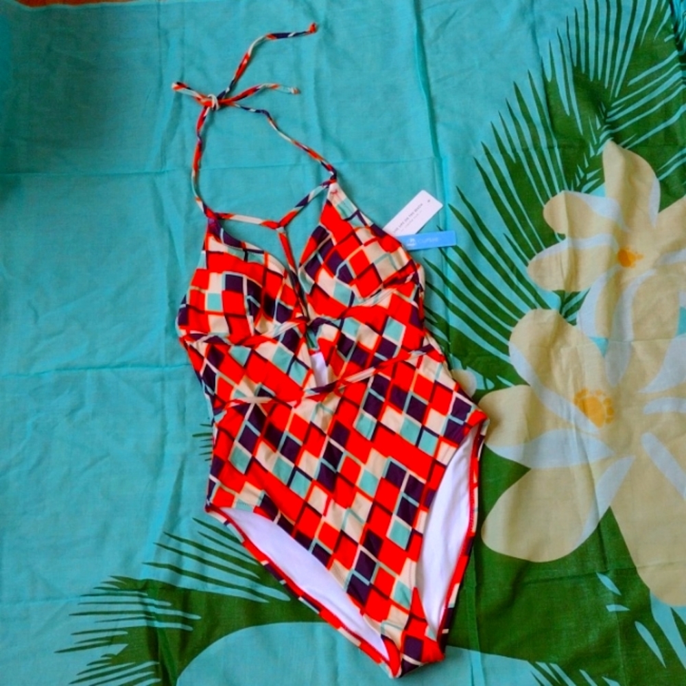 NWT CUPSHE ONE PIECE SWIMSUIT